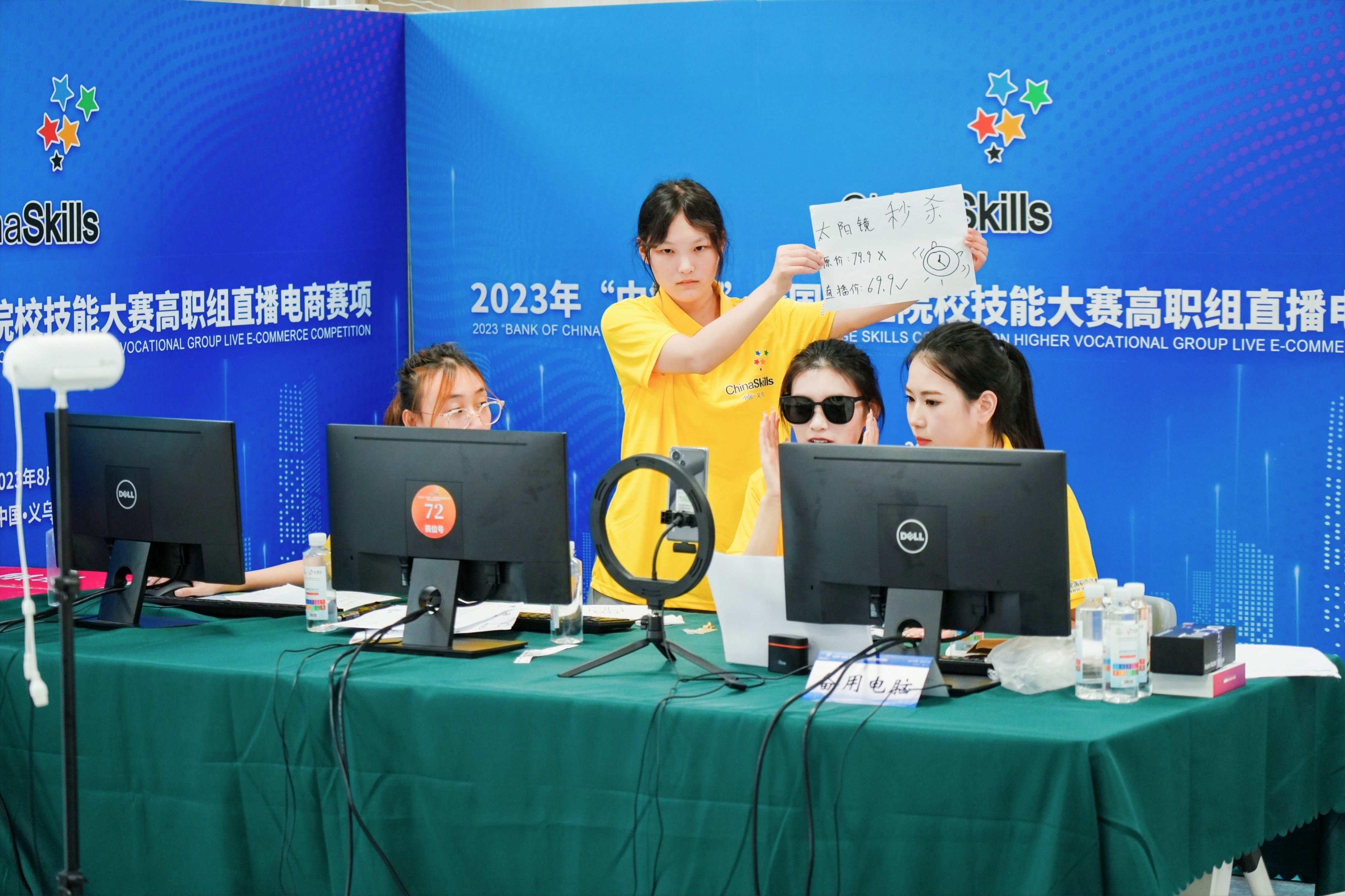 9aa5b6dc35e30554b5b46a9dc4371c9.jpg